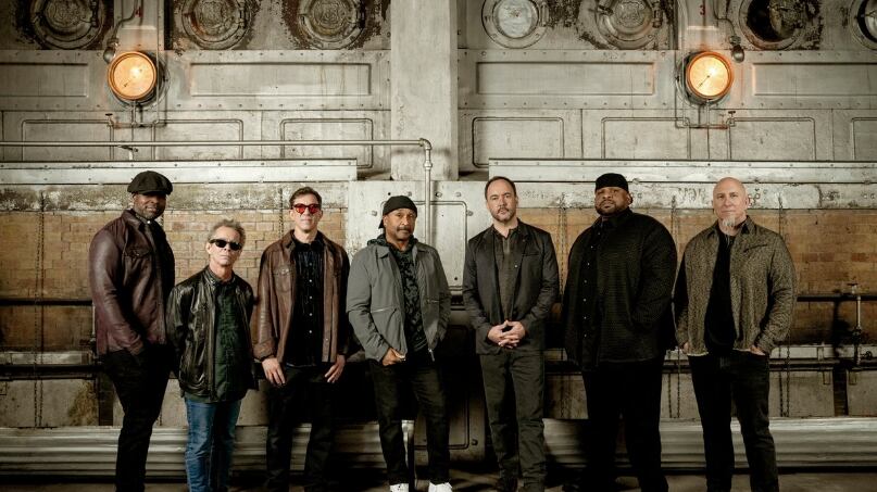 La banda arrancará su gira con tres fechas en México: primero en el Auditorio Nacional de la Ciudad de México el 9 de mayo, después en el Auditorio Pabellón M de Monterrey el 11 de mayo y, por último, en el Teatro Diana de Guadalajara el 13 de mayo.