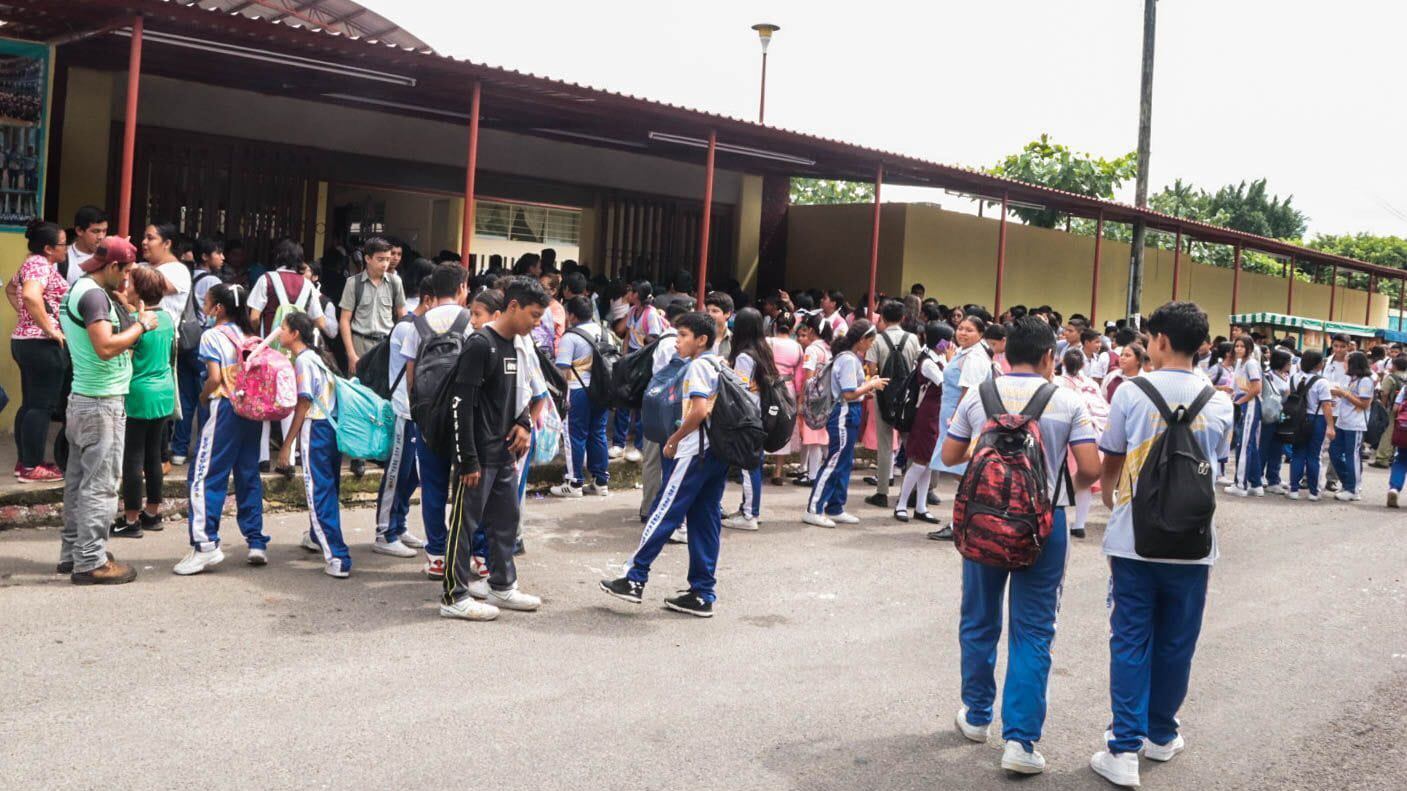 El programa iniciará en 2025 con estudiantes de secundaria hasta llegar en 2027 a los de prescolar.