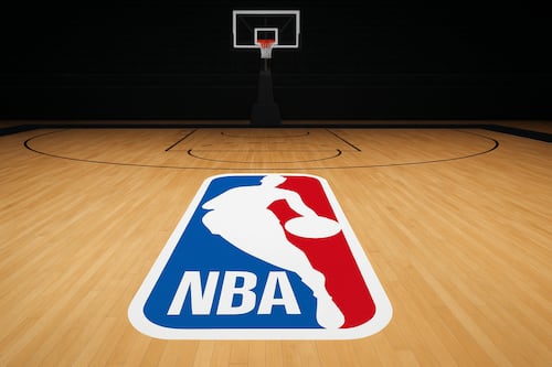 Fuego en la duela de la NBA: Playoffs ponen a varios al filo de la eliminación