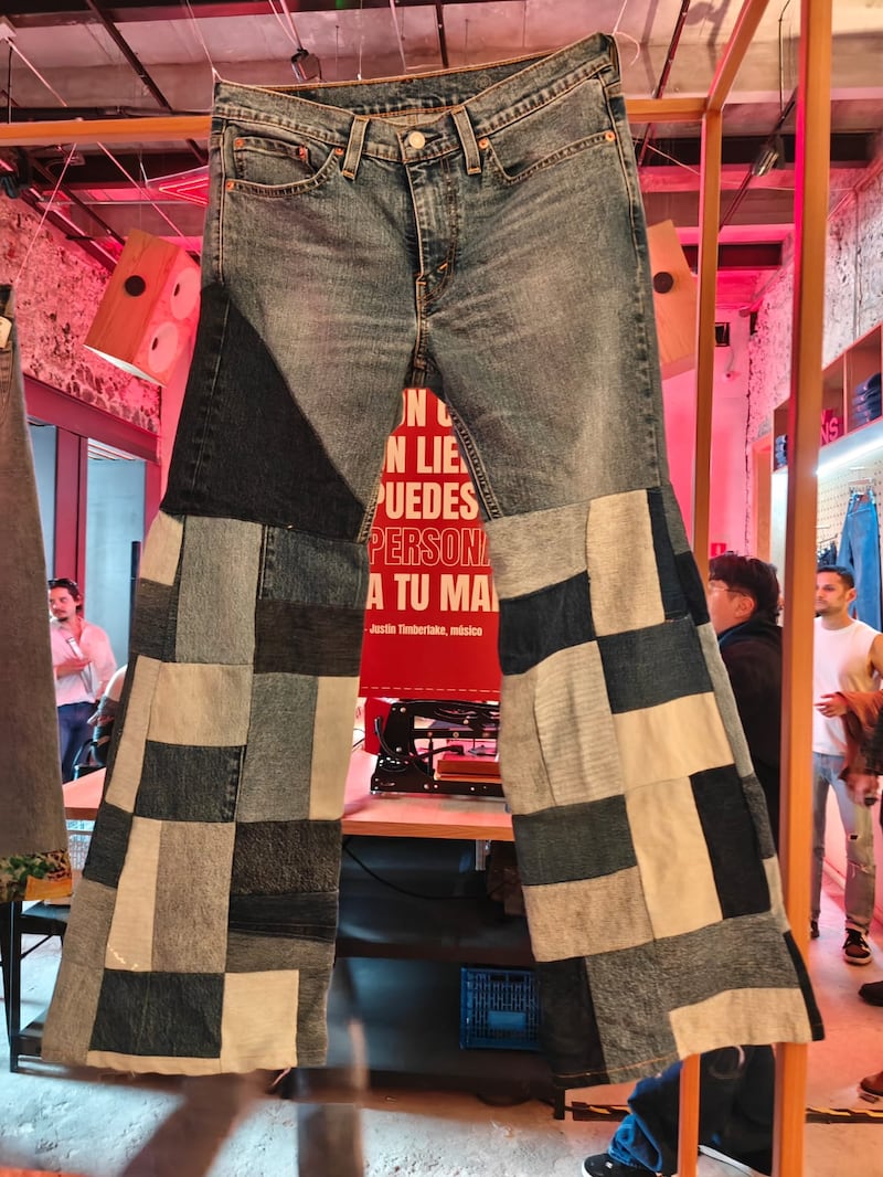 Podrás conocer la historia de los jeans que marcaron generaciones, personalizar prendas y disfrutar de actividades gratuitas
