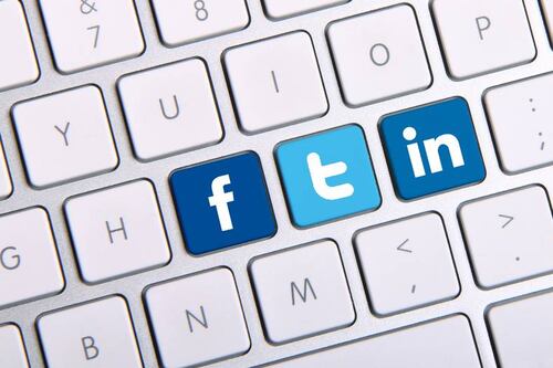 Regular redes sociales debe hacerse en el marco constitucional y legal