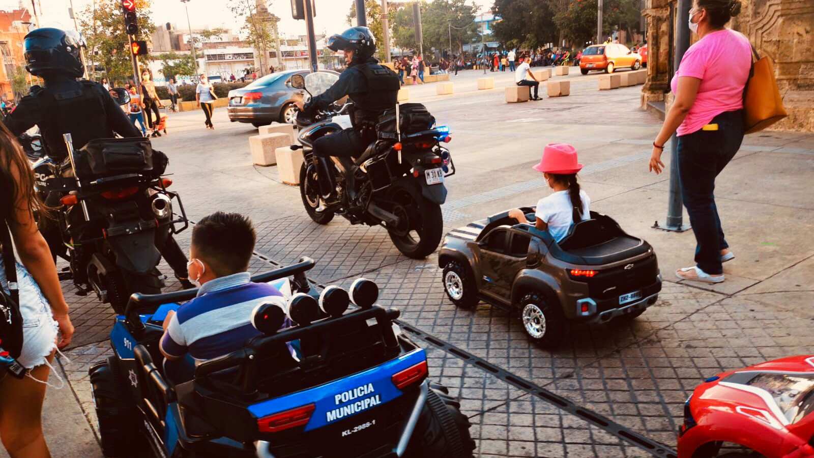 En la actividades participaron más de 200 personas, reportó la policía de Guadalajara.