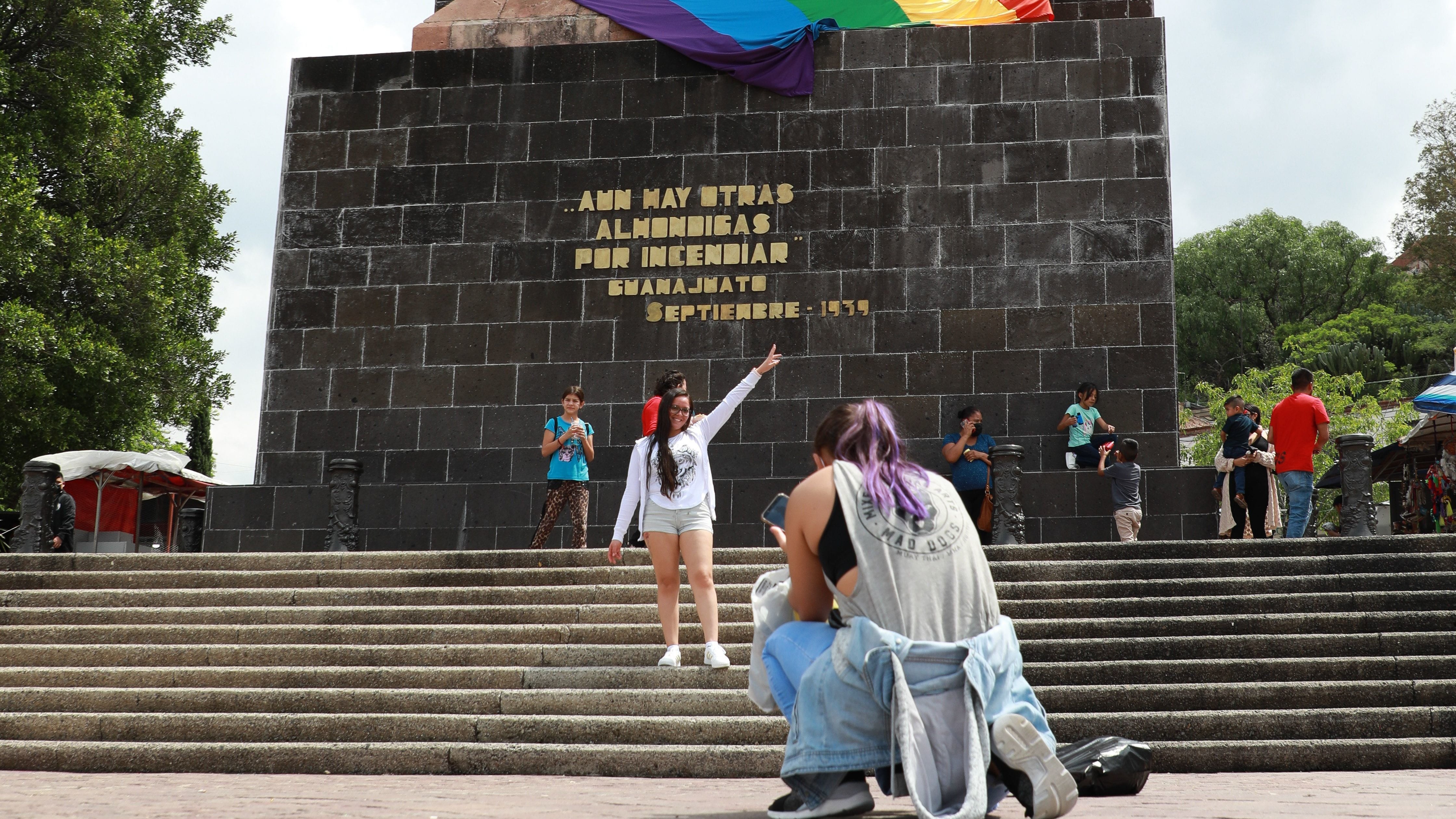 Guanajuato dará partida presupuestal este año a comunidad LGBT por orden de juez.