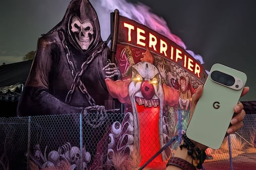 Pusimos a prueba el Pixel 10 Pro en el Halloween más aterrador