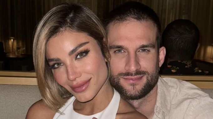 Clovis Nienow
 y Aleska Génesis