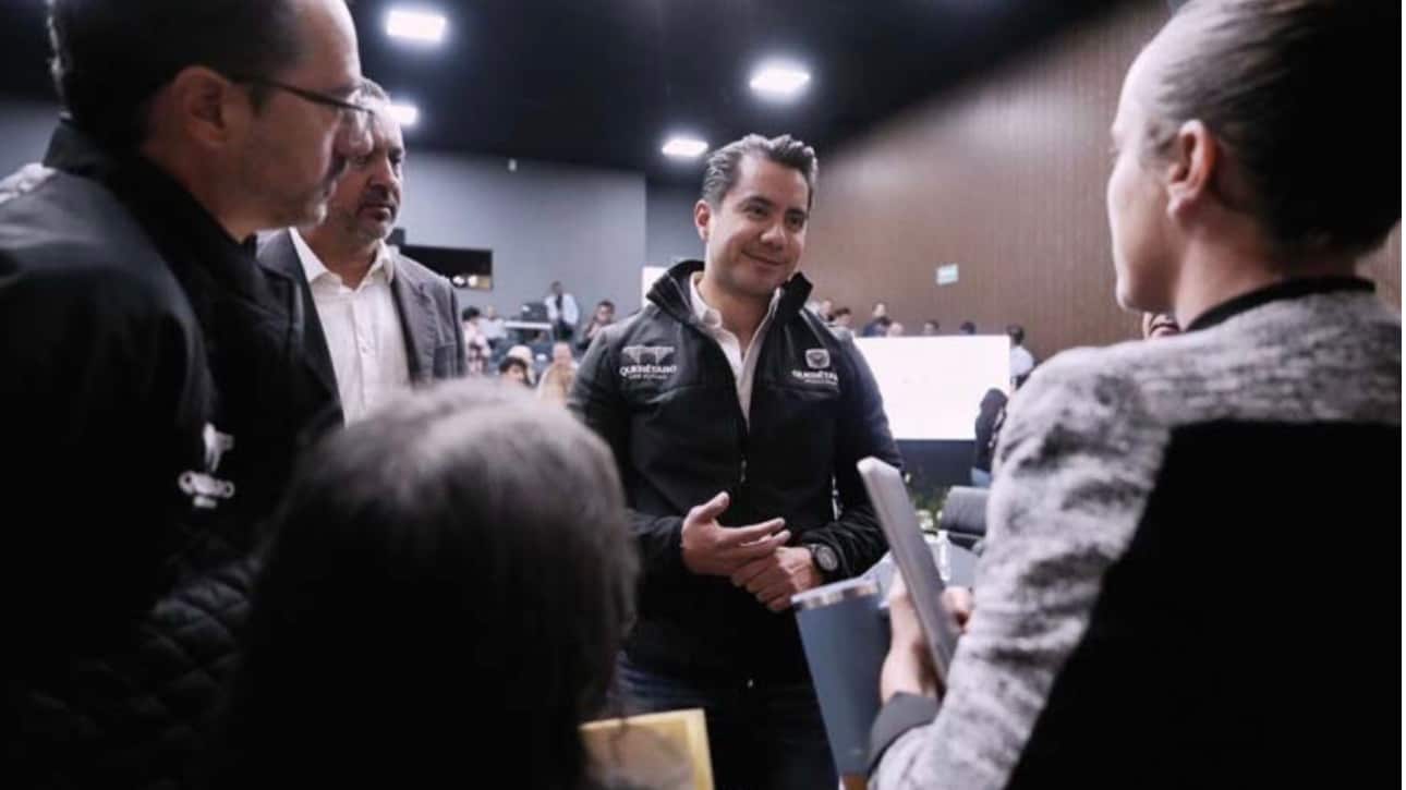 Presentan colectivos de movilidad propuestas en primera audiencia pública del municipio de Querétaro