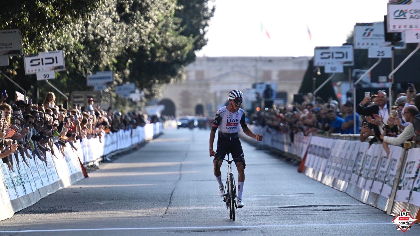 Isaac del Toro ya es top 3 mundial.