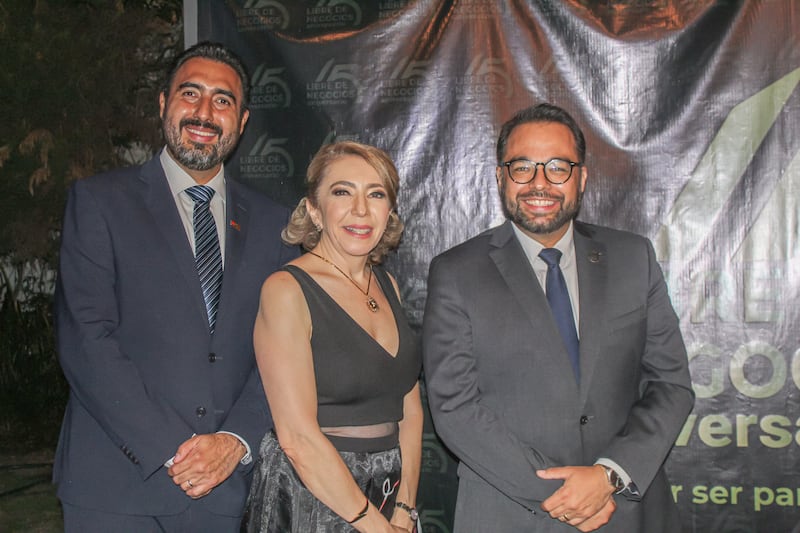 Aniversario de la Escuela Libre de Negocios Querétaro.