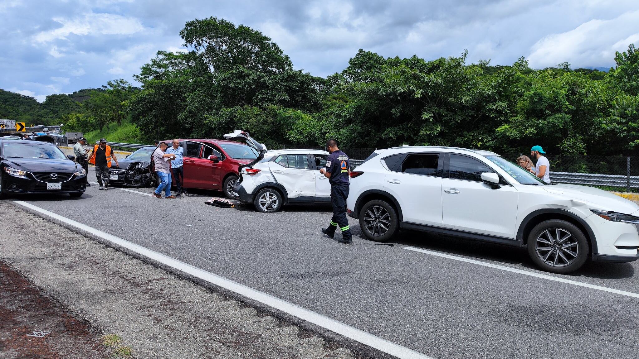 México-Acapulco carambola en la Autopista del Sol