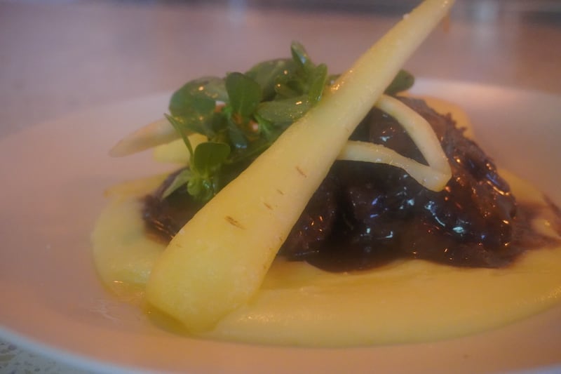 Aquí podrás encontrar tanto preparaciones mexicanas como alguna que otra receta europea adaptada al concepto del restaurante e ingredientes de temporada