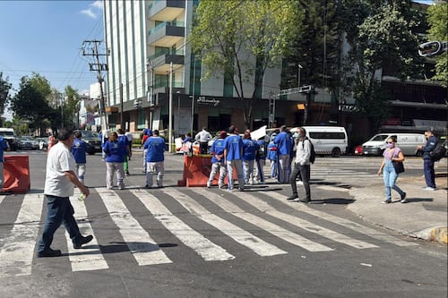 Trabajadores de Ocram Seyer protestan en CDMX por fatal de pagos y prestaciones