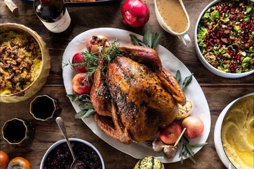 Celebra Thanksgiving en Santa Fe con este menú y buffet que mezclan tradición y elegancia