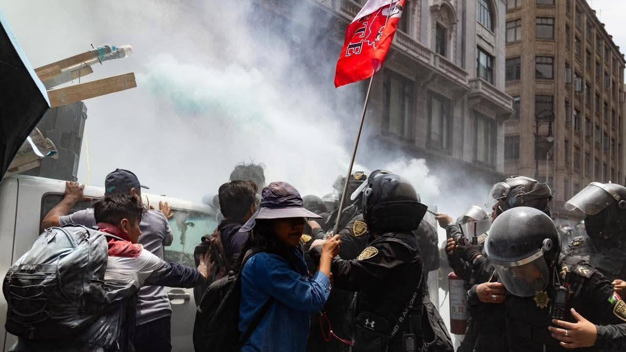 La Coordinadora aseguró que la represión no frenará la organización del magisterio rumbo a la huelga nacional anunciada para junio.