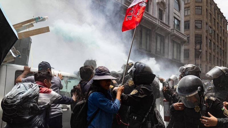 Segob y SEP señalan a “provocadores” tras actos violentos en protesta de la CNTE