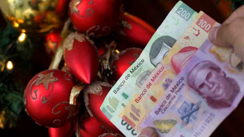 Aguinaldo: ¿Qué es, cómo se calcula y cuándo se cobra?