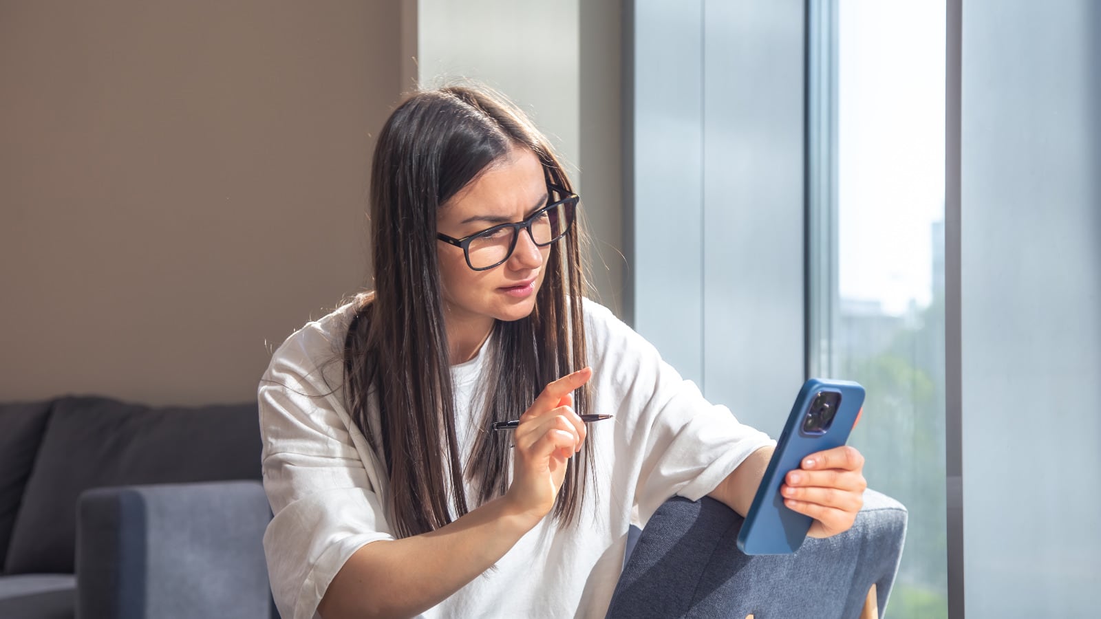 No todo es ChatGPT, Alejandra Contreras, experta en IA nos dice cómo sacarle el jugo a estas herramientas. Aprende a usarla de forma inteligente en tus estudios y prepárate para el mundo laboral, sin caer en el plagio ni los errores comunes