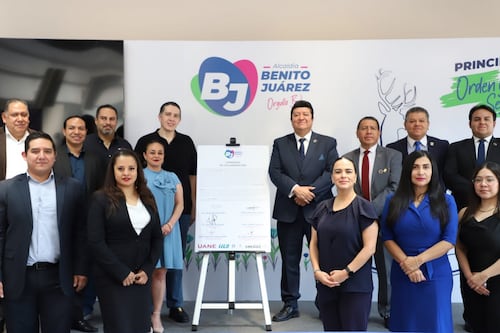 Alcalde Luis Mendoza impulsa oportunidades educativas para vecinos y trabajadores en Benito Juárez