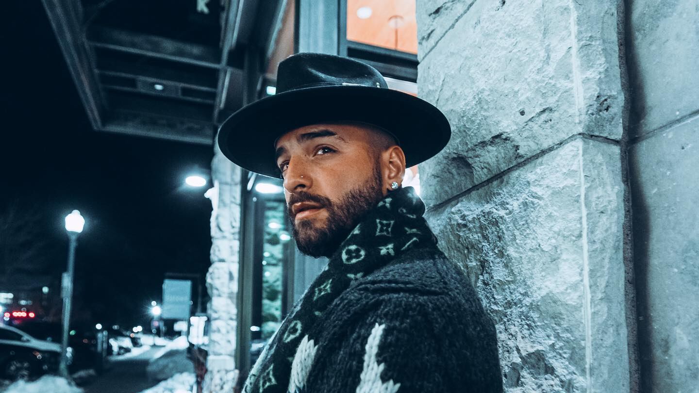 El tema 'Cositas de la USA' de Maluma ya se posiciona entre las favoritas de los fanáticos por su contagioso ritmo y letra.