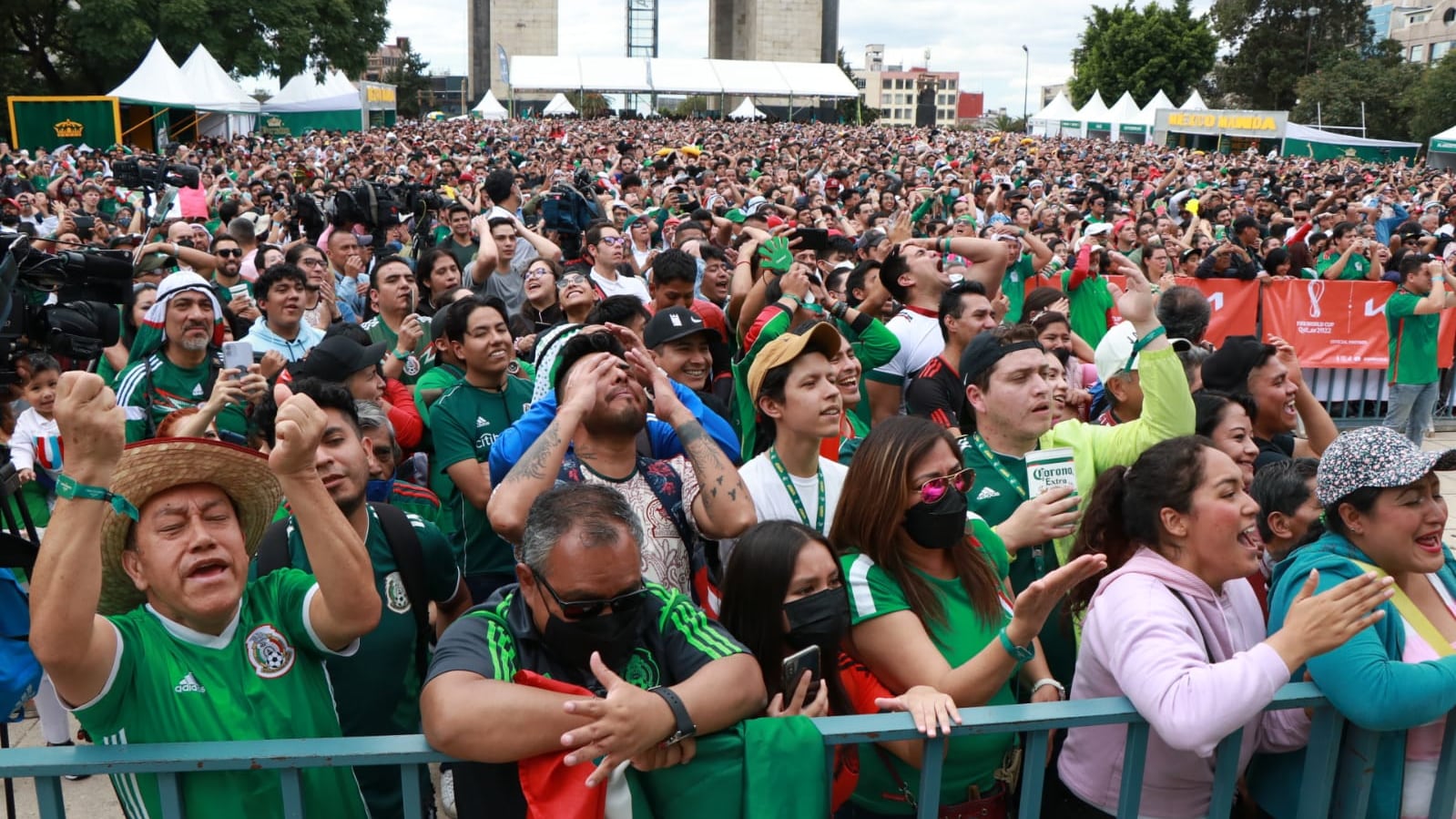 Así se vive el Arabia Saudita contra México en el Fan Fest