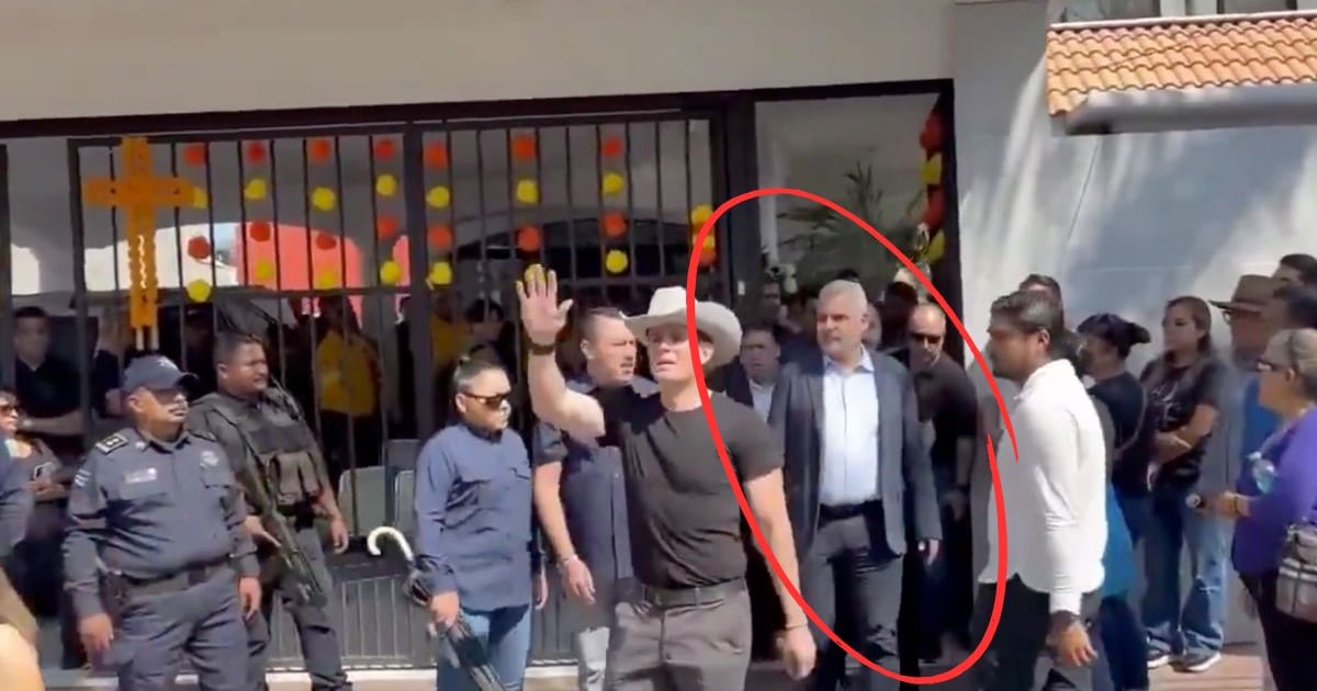 Lárgate!”: Entre gritos y reclamos, el gobernador Ramírez Bedolla acude al funeral de Carlos Manzo en Michoacán – Publimetro México