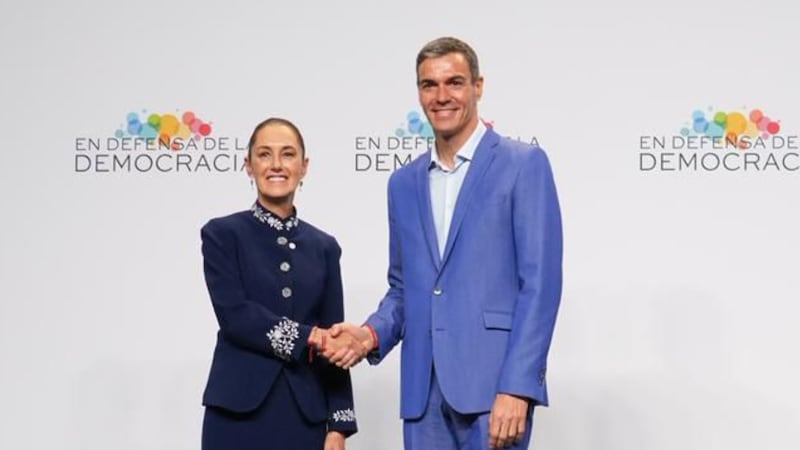 Sheinbaum y Pedro Sánchez abordan la conquista y el reconocimiento a pueblos originarios en reunión