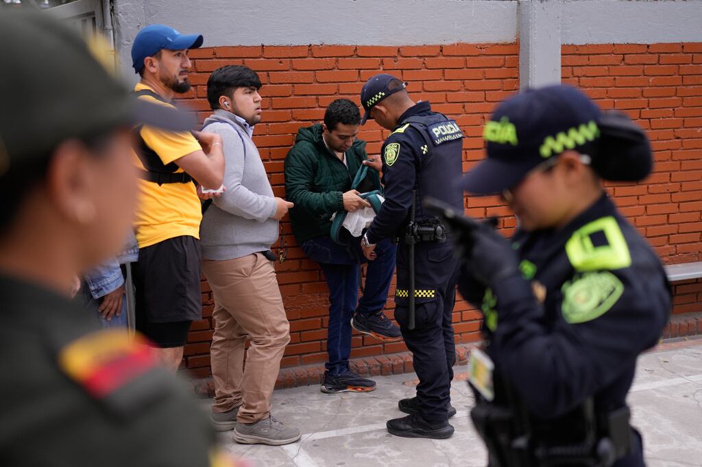¿Colombia vota por seguir con Petro o cambiar a la derecha? Las opciones que dividen al país