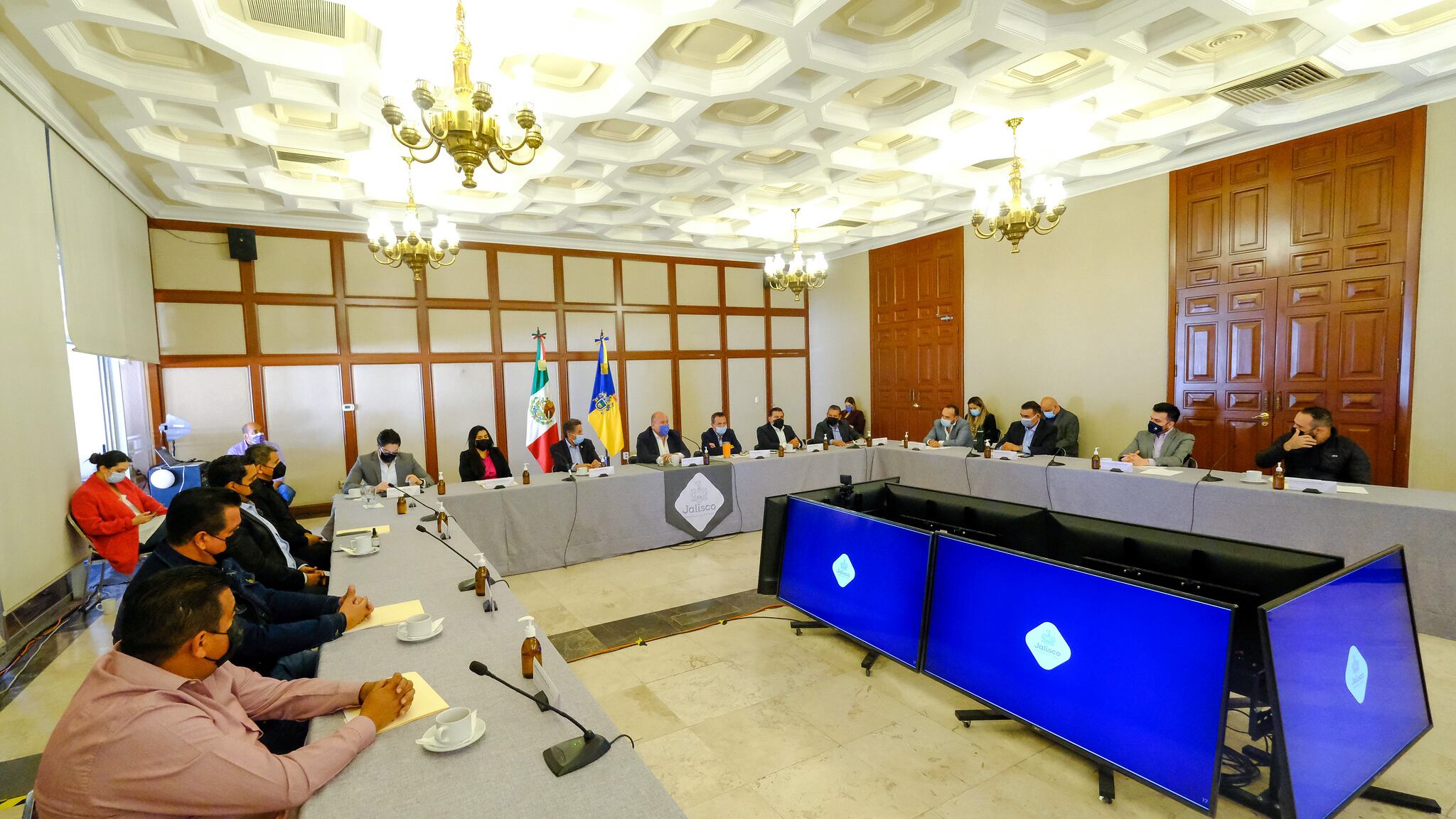 El general Arturo González deja el cargo por motivos profesionales, informaron los integrantes de la Mesa de Seguridad.