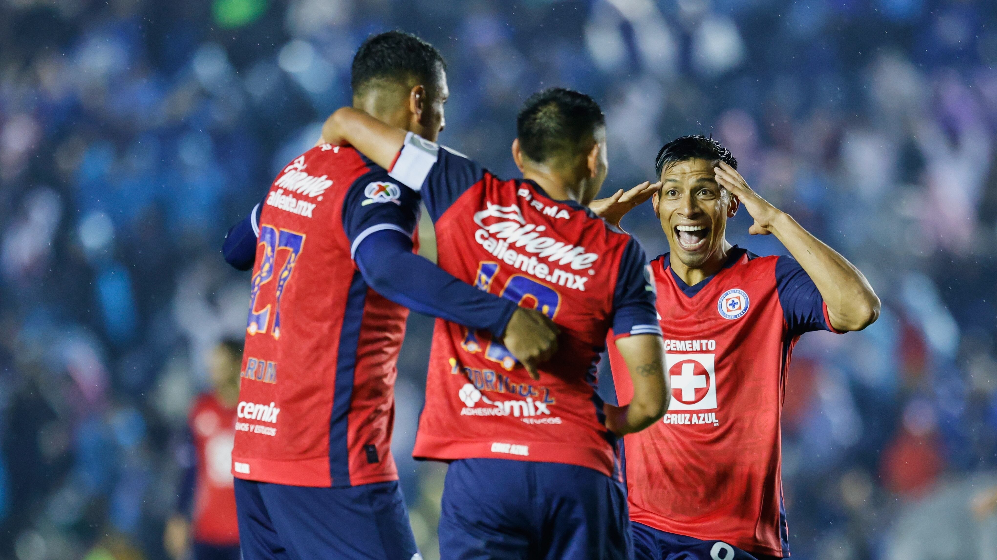 Cruz Azul vence a Santos Laguna