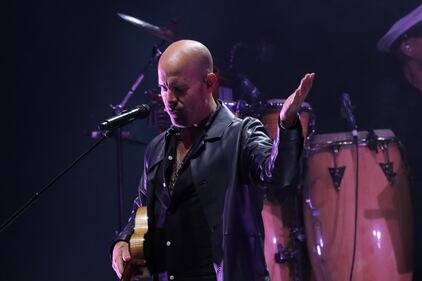 El músico peruano volvió a demostrar su talento arriba del escenario del Pepsi Center WTC, deleitando a sus fanáticos con los temas que han marcado su carrera.