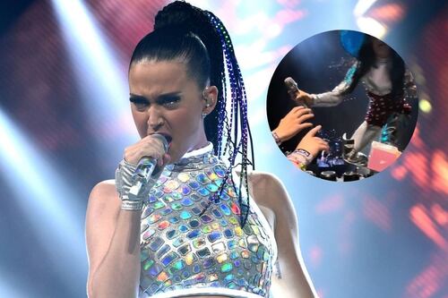 Video: Katy Perry humilla a fan y rechaza ‘labubu’ que le quería regalar; la tunden en redes