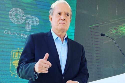 ¡Lo vuelve a hacer! Raúl Orvañanos le cambia el nombre a Giorgos Giakoumakis