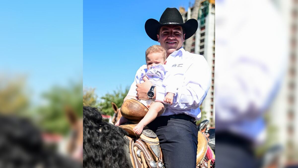 García escribió que no vestiría a su hija con huipiles.