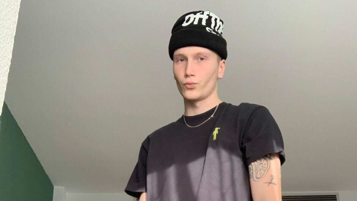 en sus videos de tiktok mostraba su vida diaria a pesar del cáncer que tenía. (Q.E.P.D)