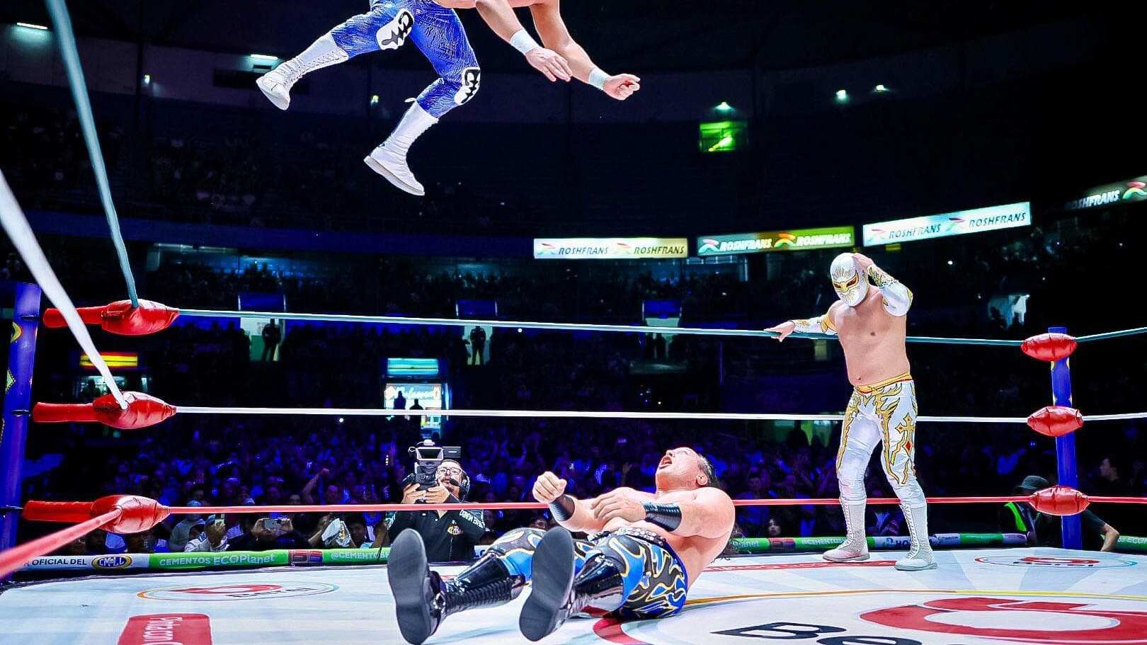 Atlantis Jr. y Místico