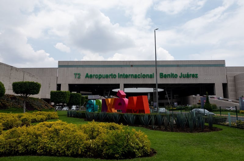 #PolíticaConfidencial AICM no levanta el vuelo rumbo al Mundial 2026