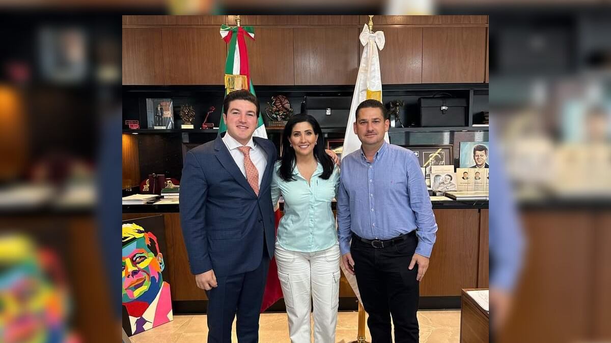 El gobernador posó con Salazar a quien prometió 25 millones para pavimentación.