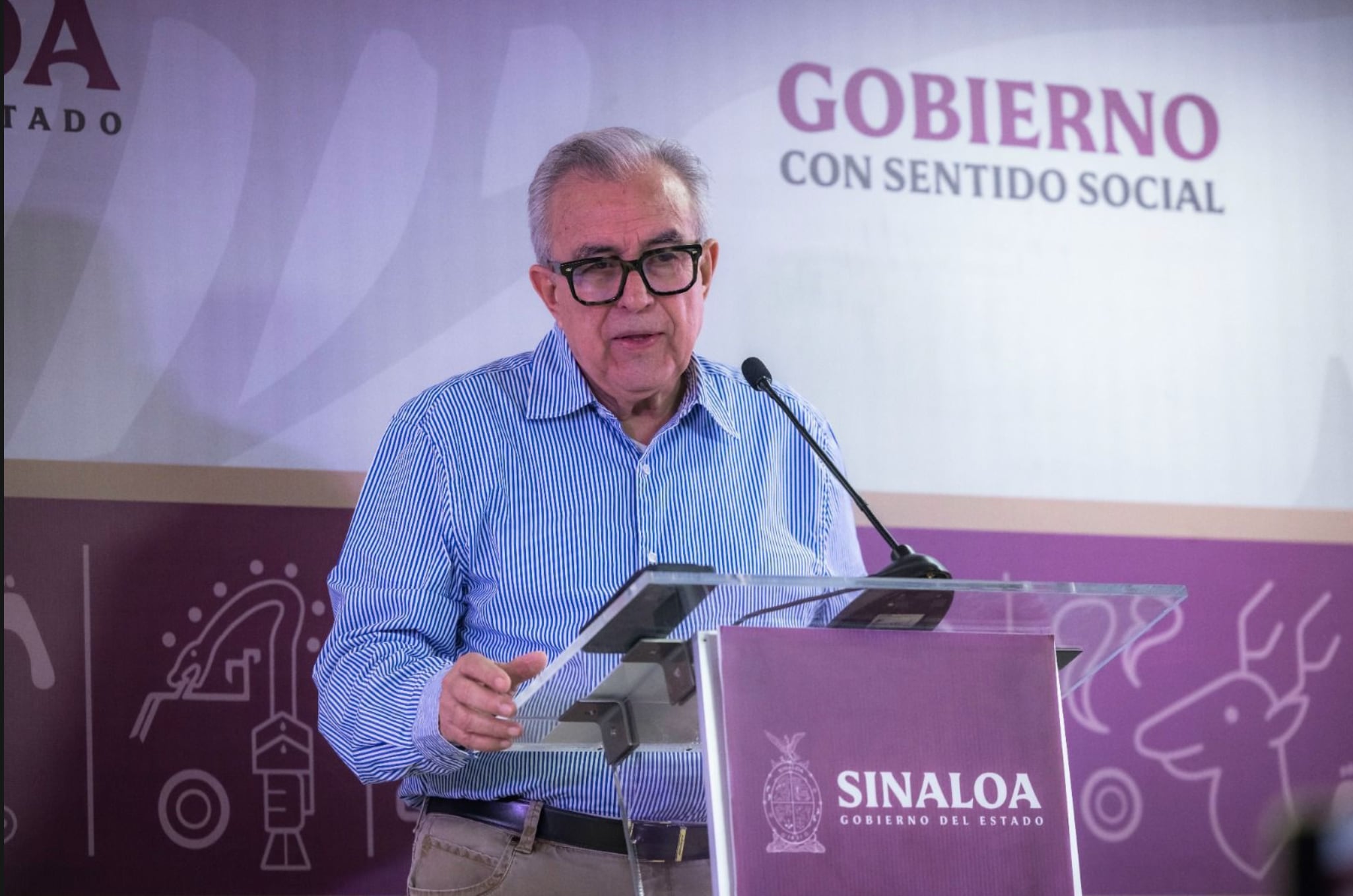 Rubén Rocha Moya reaparece para responder a citatorio de la FGR