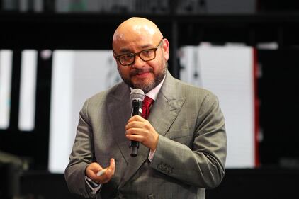 Político Mx celebra una década informando sobre la política de México.