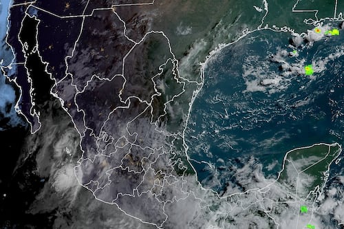 Huracán Beryl rompe récords y ocasiona primeros desastres: hunde famoso crucero