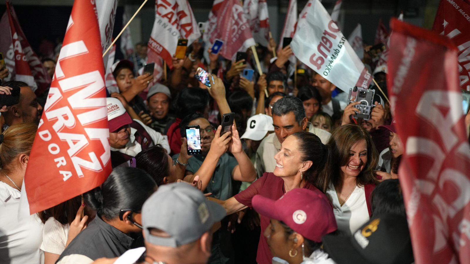 La candidata presidencial estuvo en San Francisco e Irapuato.