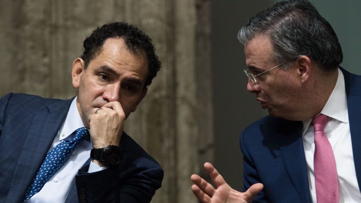 Arturo Herrera y Alejandro Díaz de León encabezaron la presentación de la Política Nacional de Inclusión Financiera