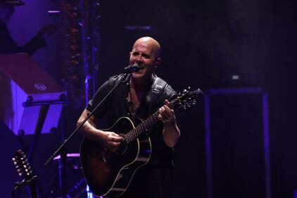 El músico peruano volvió a demostrar su talento arriba del escenario del Pepsi Center WTC, deleitando a sus fanáticos con los temas que han marcado su carrera.
