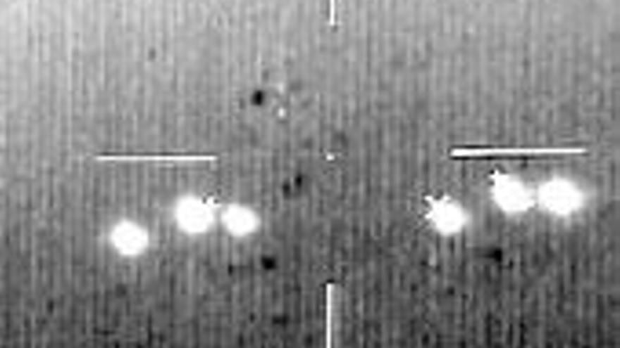 En 2004, un grupo de miembros de la Fuerza Aérea Mexicana aseguraron haber captado objetos extraterrestres. (Especial)