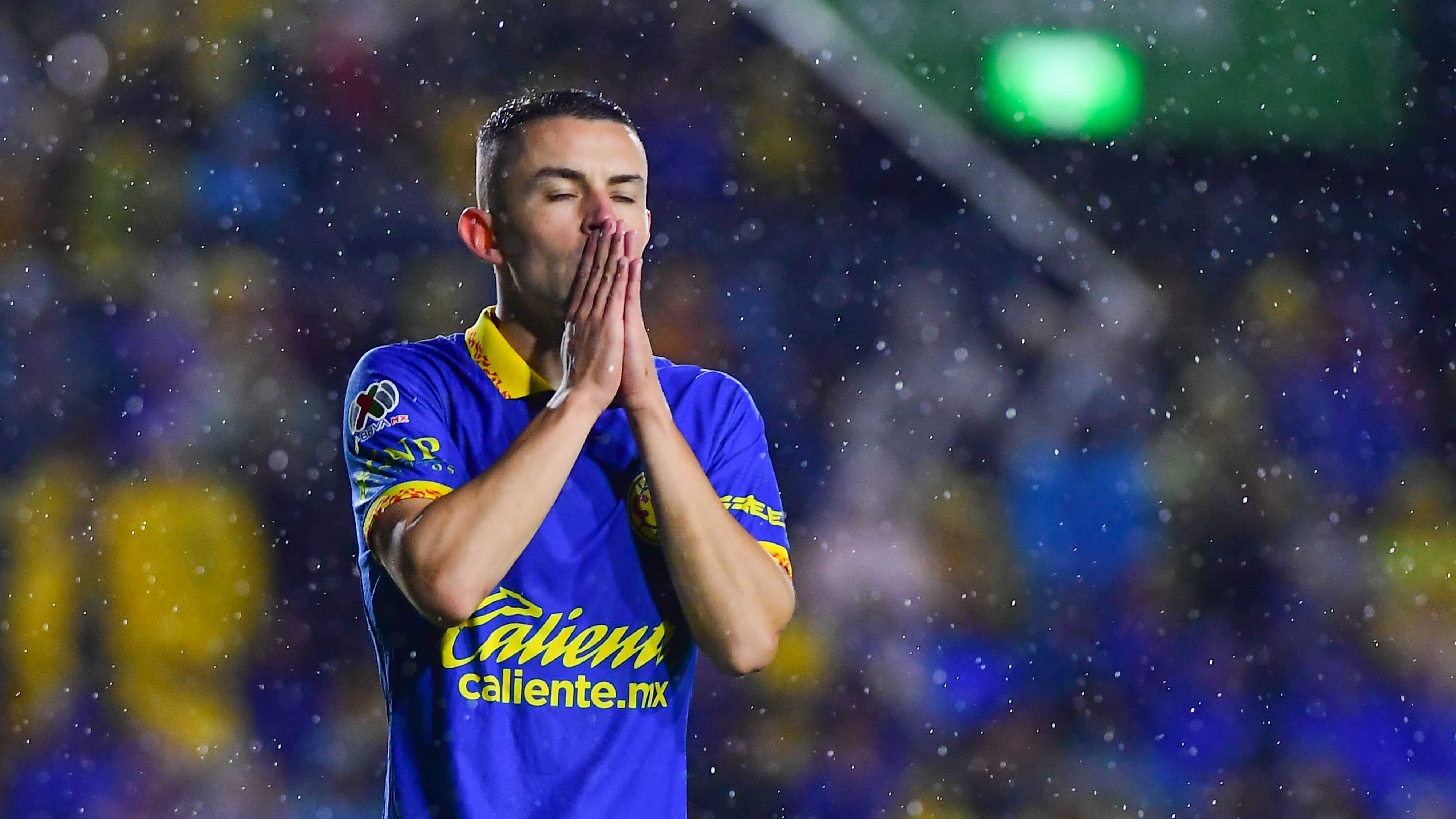 Fidalgo durante el último partido de torneo regular frente a Tigres.