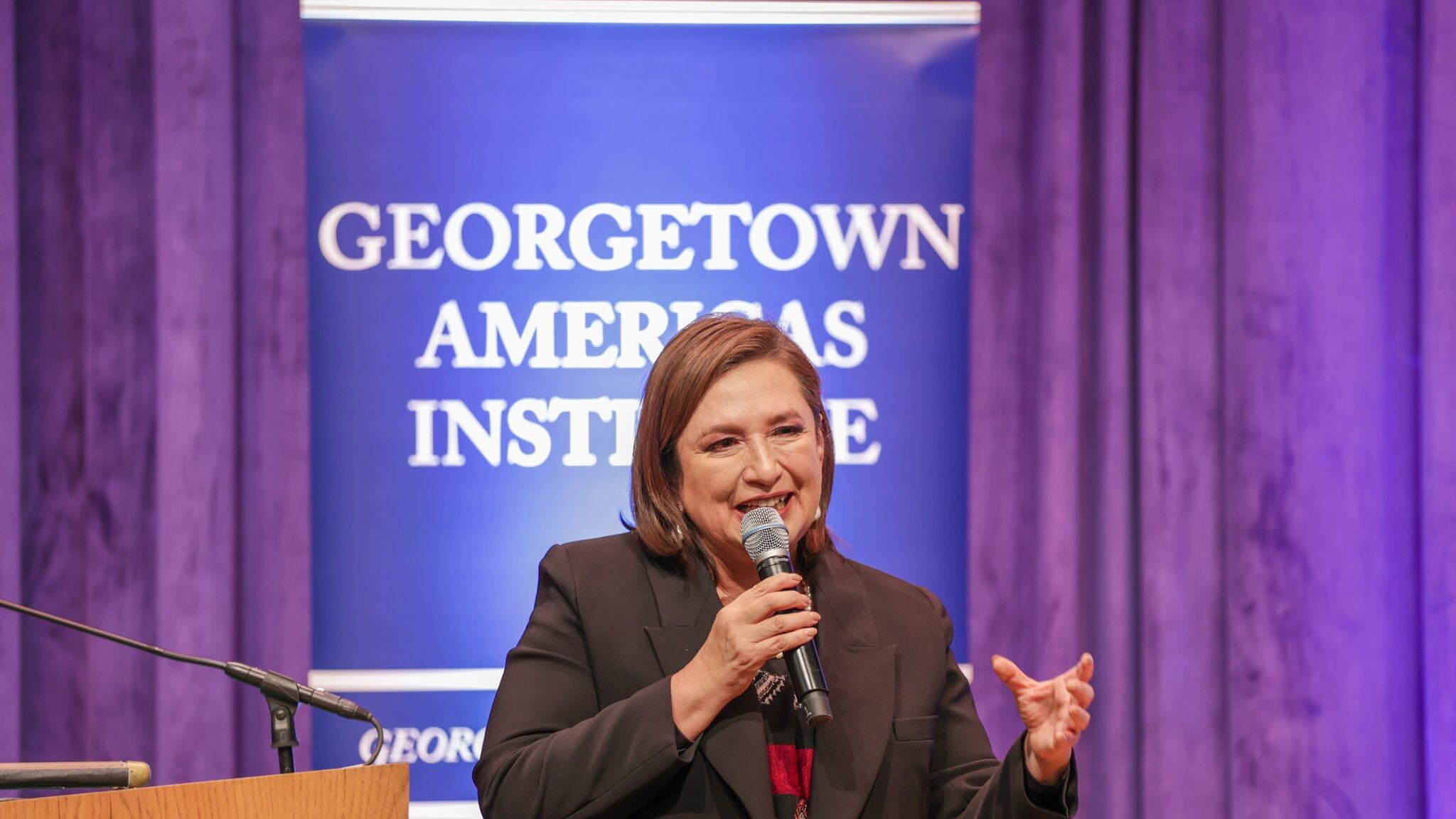 Xóchitl apoya a AMLO para presentar denuncia por difamación en Estados Unidos