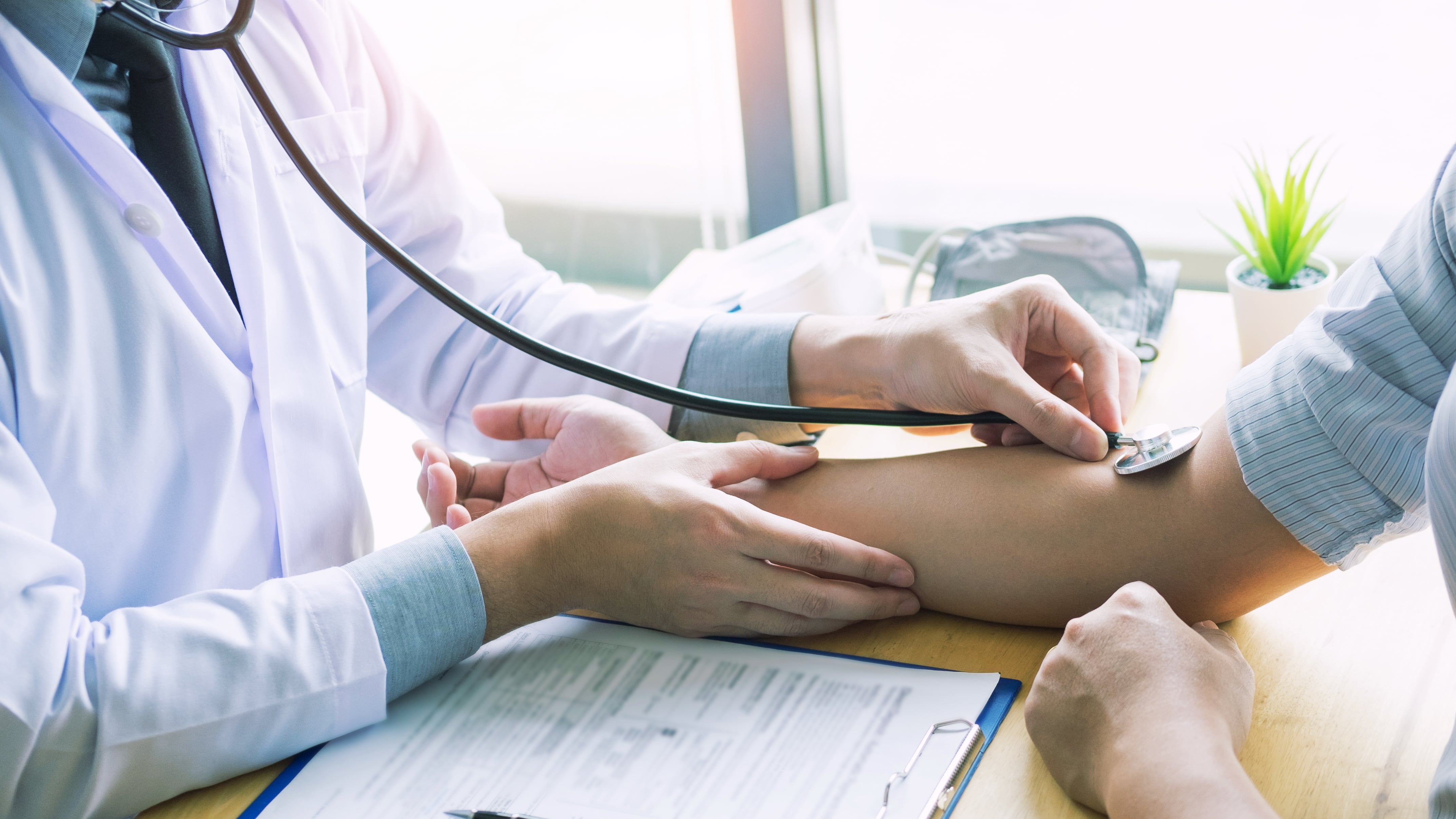 Consultas médicas gratuitas y paquetes de servicios en ExpoSalud 2024