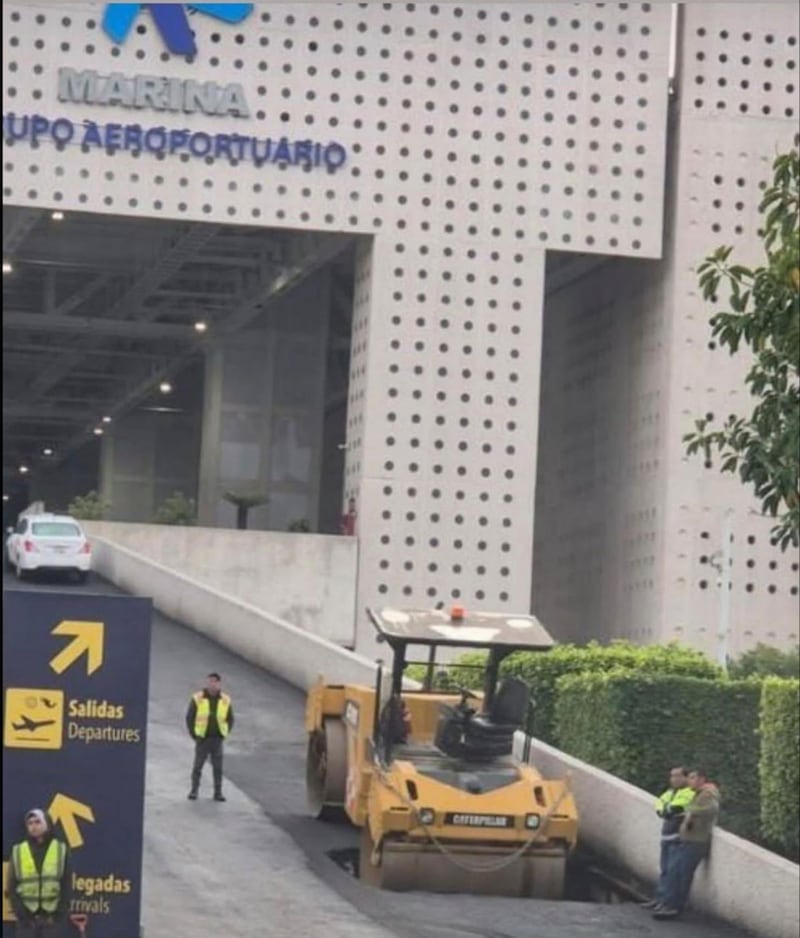 AICM se abre socavón