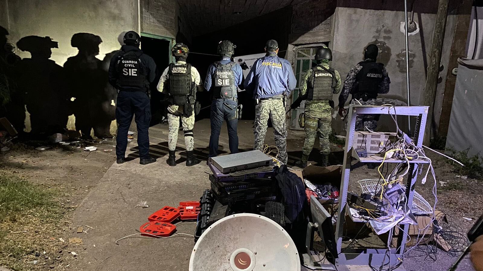 Habitantes de Michoacán obligados a contratar servicio de internet de Los Viagras