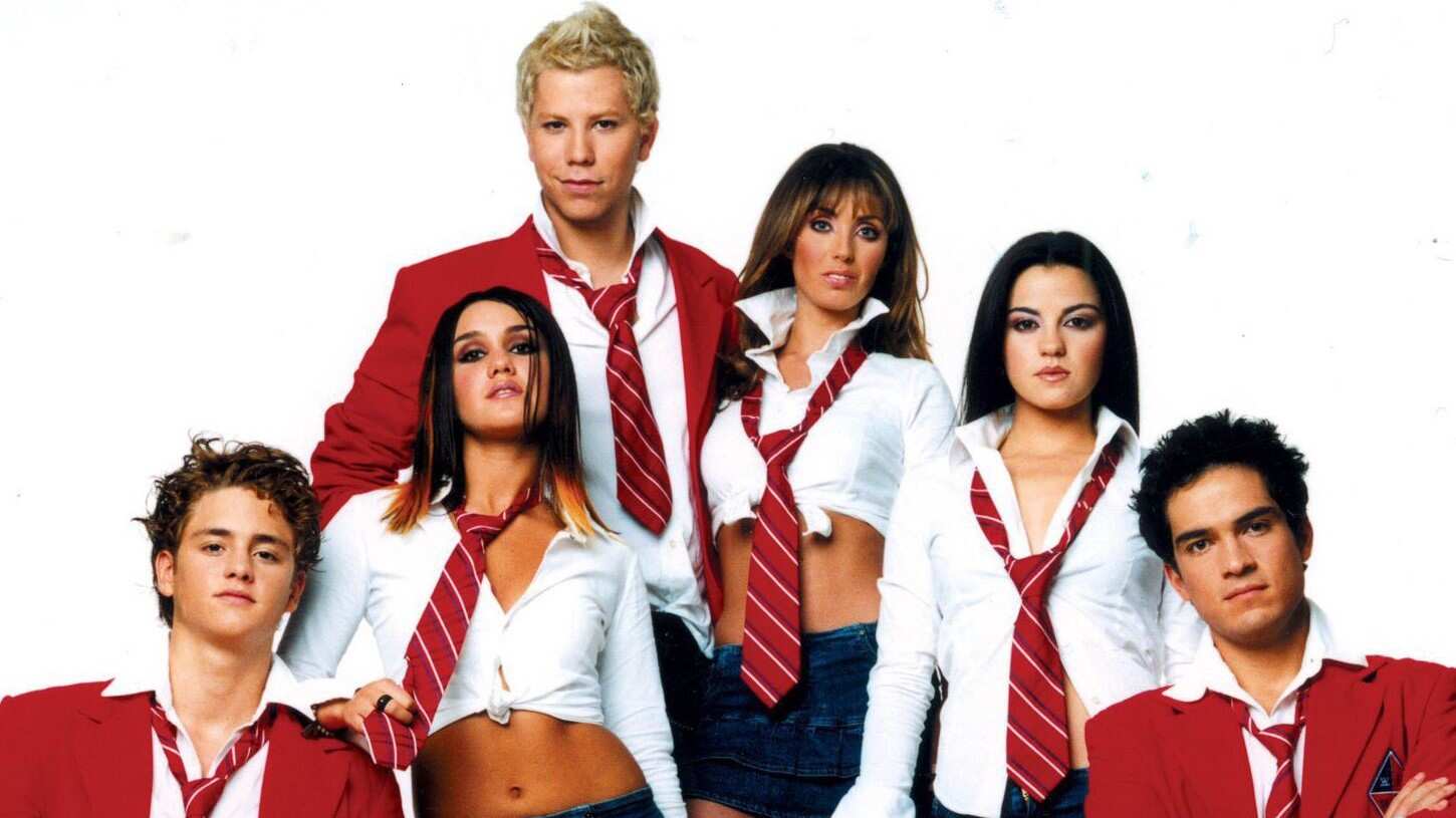 El reencuentro de RBD ha causado revuelo entre los más fervientes fanáticos de la banda quienes tenían la esperanza de verlos juntos de nuevo.