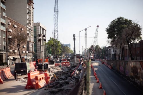 Obras del Mundial 2026 en CDMX provocan quejas de vecinos por ruido y daños